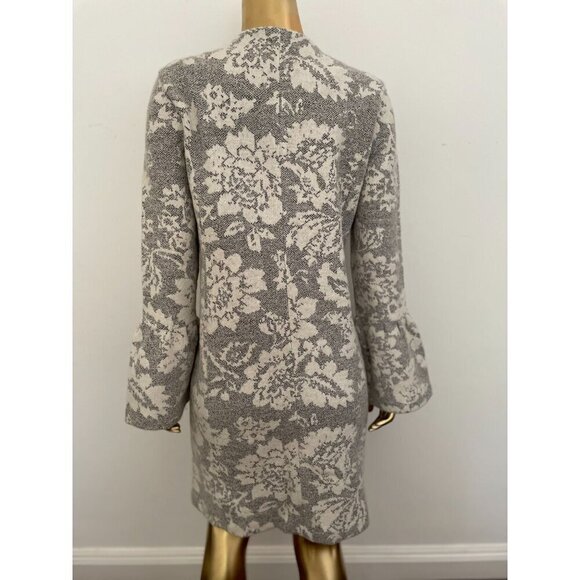 Nanette Lepore Elegant Women's Floral Knit Coat Size S Gray & White Viscose and - Picture 2 of 13